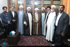 دیدار اعضای موسسه تنظیم و نشر آثار امام خمینی(س) نمایندگی قم با جمعی از مراجع و علما