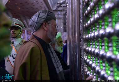 ادای احترام رییس شورای عالی صلح افغانستان نسبت به بنیانگذار جمهوری اسلامی ایران