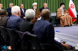  دیدار شرکت‌کنندگان در سیزدهمین کنفرانس اتحادیه بین‌المجالس سازمان همکاری اسلامی با رهبر معظم انقلاب