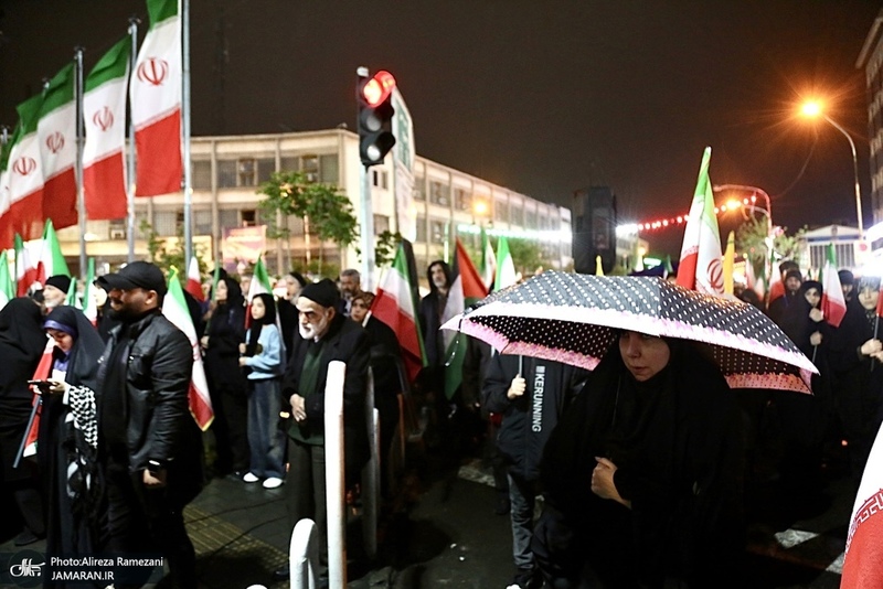 پنجاه و‌ یکمین اجتماع پر شور مردم در میدان شهدا