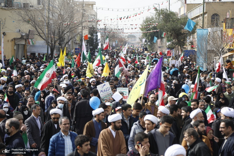 راهپیمایی باشکوه 22 بهمن در قم - 2