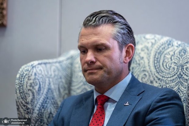 سناتورهای دموکرات «پیت هگست» را بابت جنگ ایران بازخواست کردند