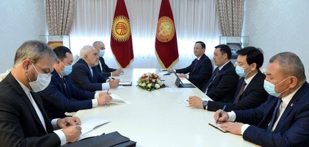 ظریف با رئیس‌جمهور قرقیزستان دیدار کرد
