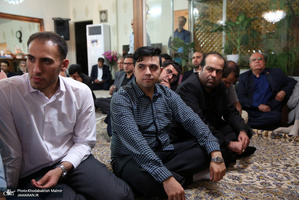 حضور سید حسن خمینی در منزل شهیدان سپهری