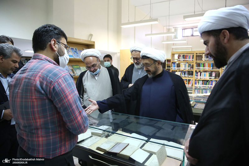 بازدید رئیس موسسه تنظیم و نشر آثار امام خمینی (س) از کتابخانه پژوهشگاه قوه‌قضاییه