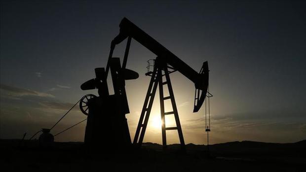 آمریکا از رشد قیمت نفت جلوگیری کرد