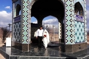 زوج بافقی، زندگی مشترک خود را در جوار شهدای گمنام آغاز کردند