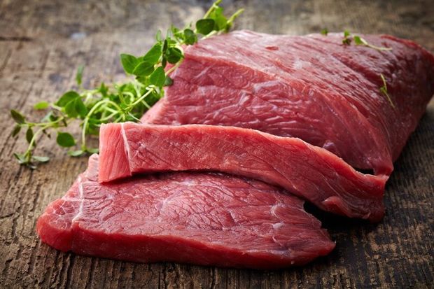 قیمت گوشت قرمز در ماه مبارک رمضان در اهواز افزایش نمی‌یابد
