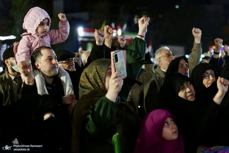 چهل و سومین شب اجتماع پرشور مردم در میدان تجریش