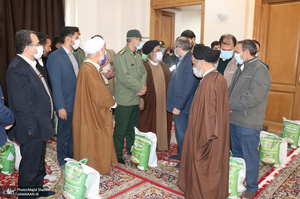 مراسم بزرگداشت 12 بهمن در بیت تاریخی حضرت امام در خمین