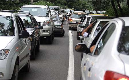 ترافیک درجاده کندوان سنگین است