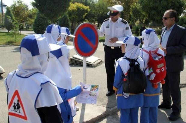 فعالیت پلیس مدرسه در مدارس ابتدایی ساری آغاز شد