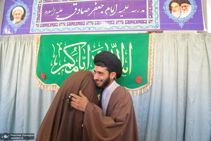 مراسم عمامه گذاری طلاب توسط مراجع عظام تقلید