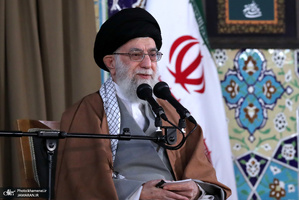 حضور و سخنرانی رهبر معظم انقلاب در اجتماع زائران و مجاوران حرم مطهر رضوی