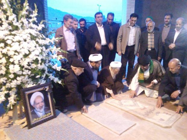 ترویج فرهنگ شهادت ضامن عزت و اقتدار ایران اسلامی است