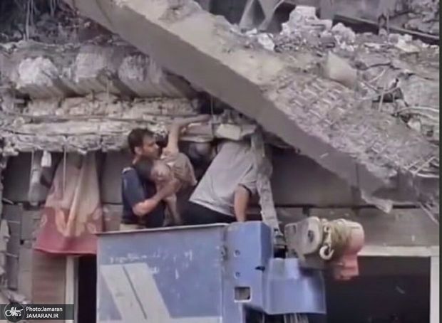 نجات ۱۵ شهروند از زیرآوار تهاجم آمریکایی صهیونی در سعادت‌آباد