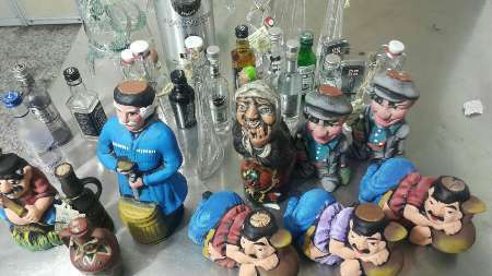 کشف مشروبات الکلی داخل عروسک در گمرک مشهد