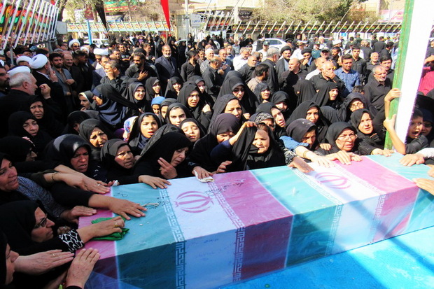 پیکر پاک یک شهید گمنام در اردستان تشییع شد