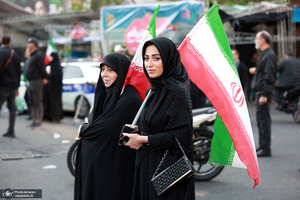 راهپیمایی دختران «جان‌فدای ایران» -۱