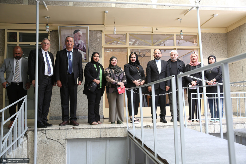 نشست هم اندیشی با ناشران عرب زبان در حسینیه جماران