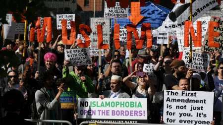 تظاهرات ضد اسلامی در آمریکا به درگیری منجر شد