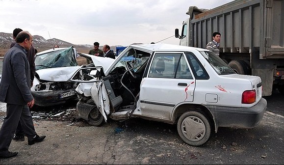 دو سانحه رانندگی در استان اصفهان 2 کشته و 8 مصدوم شدند