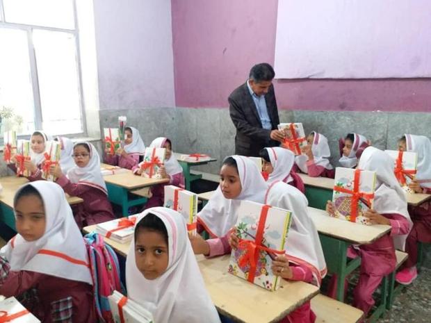 کلاس درس بدون معلم در استان ایلام وجود ندارد