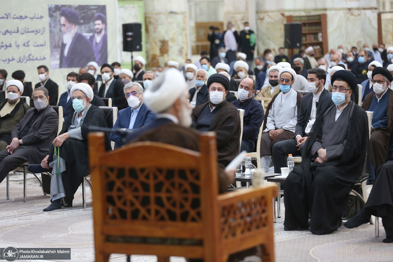 مراسم بزرگداشت حجت الاسلام و المسلمین محتشمی پور(ره) در حرم مطهر امام خمینی
