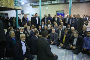 دیدار جمعی از پیشکسوتان سپاه جماران با سید حسن خمینی  1