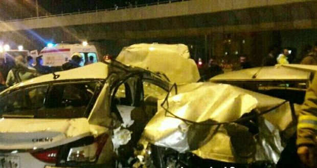 تصادف 5 دستگاه خودرو سواری در تهران با یک کشته و 4 مصدوم
