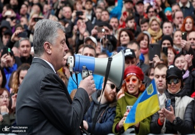 عکس/ مناظره‌ با تریبون خالی!
