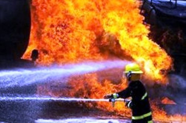 آتش سوزی کارگاه تولیدی در تهران 5 نجات یافته داشت