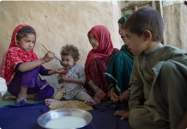 کاهش کمکهای آمریکا، رنج افغانها را تشدید می کند و به وجهه واشنگتن آسیب می رساند