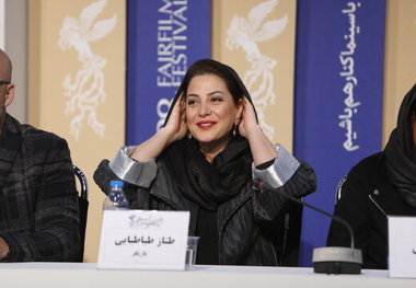 چهره خندان و متعجب طناز طباطبایی در جشنواره فیلم فجر/ عکس


