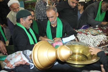 برگزاری آیین سنتی «علم بندان» ماه محرم در بیرجند