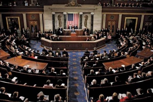 مجلس نمایندگان آمریکا بودجه دفاعی ۶۹۶ میلیارد دلاری را تصویب کرد