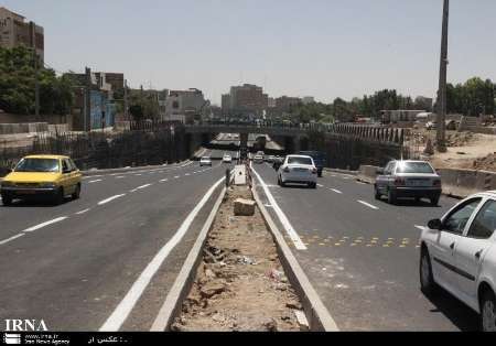 تردد خودروها از زیر گذر 15 خرداد ورامین آغاز شد