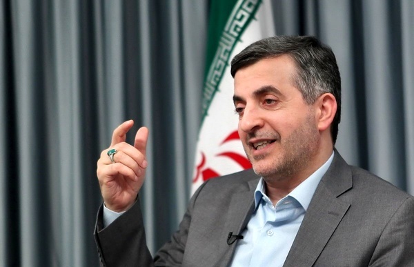 مشایی: بقایی شباهت‌ بسیاری به احمدی‌نژاد دارد/ منظورم از احتمال ایجاد دوقطبی خطرناک در صورت رد صلاحیت بقایی، تهدید نظام نیست