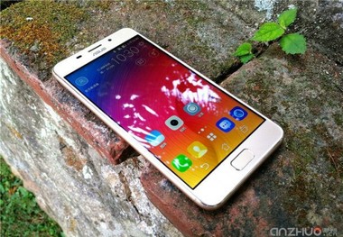 ایسوس از گوشی ارزان قیمت Pegasus 3S رونمایی کرد
