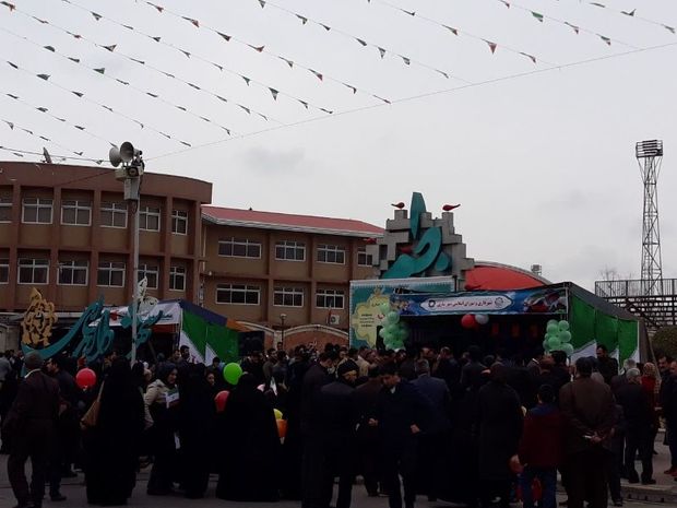 راهپیمایی 22 بهمن در شهرها و روستاهای مازندران آغاز شد