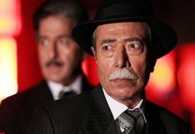 آواز خوانی علی نصیریان برای مرحوم محمدعلی کشاورز/ ویدیو