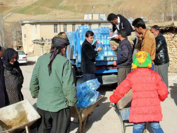 منابع آب 6 روستای جوانرود براثر پس لرزه های اخیر قطع شده است
