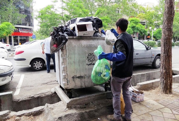 کشف 20 تن زباله از یک منزل مسکونی در غرب تهران! + فیلم