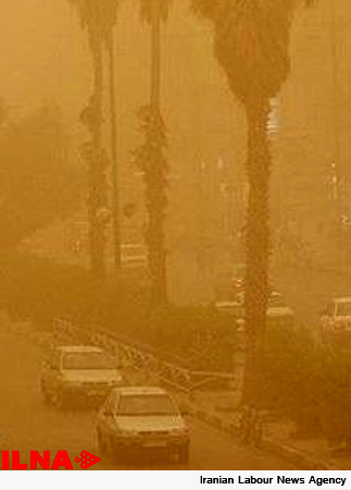 روند صعودی میزان گرد و غبار در آبادان و خرمشهر  غلظت گرد و غبار 9 برابر حد مجاز