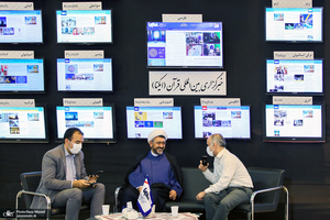 بازدید رئیس مؤسسه تنظیم و نشر آثار امام خمینی (س) از نمایشگاه قرآن
