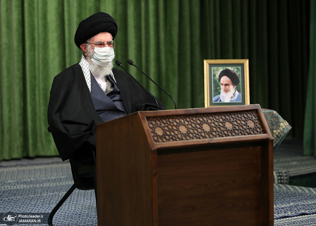  پخش زنده سخنرانی رهبر انقلاب در سالروز قیام 29 بهمن مردم تبریز