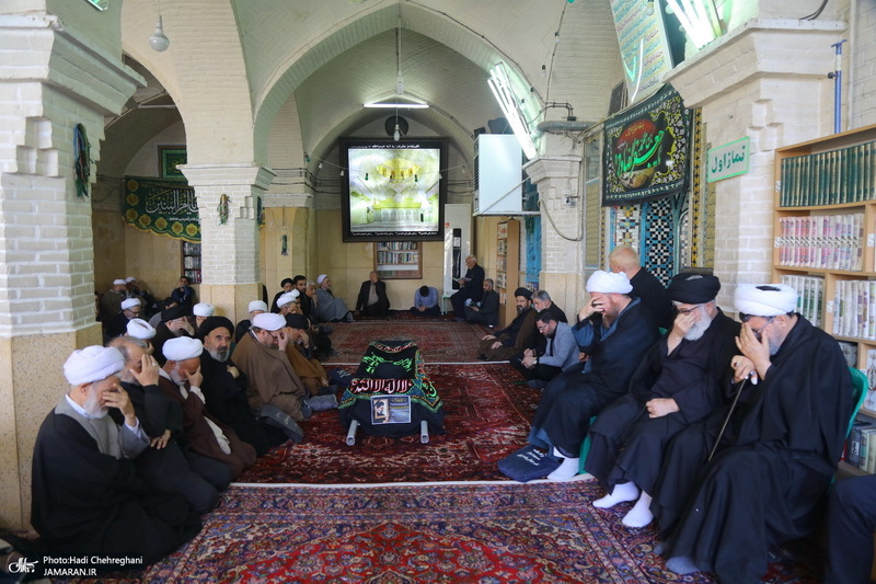 مراسم تشییع آیت الله موسوی تبریزی (ره)