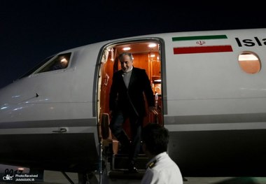 عراقچی وارد قاهره شد/ وزیر خارجه ایران با رییس جمهور مصر دیدار می‌کند
