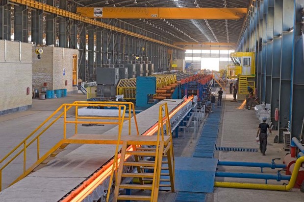 تعطیلی 2 کارخانه فولاد در استان قزوین تکذیب شد