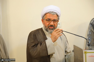 نشست علمی با موضوع  امام خمینی(ره) نهضت و نظام اسلامی